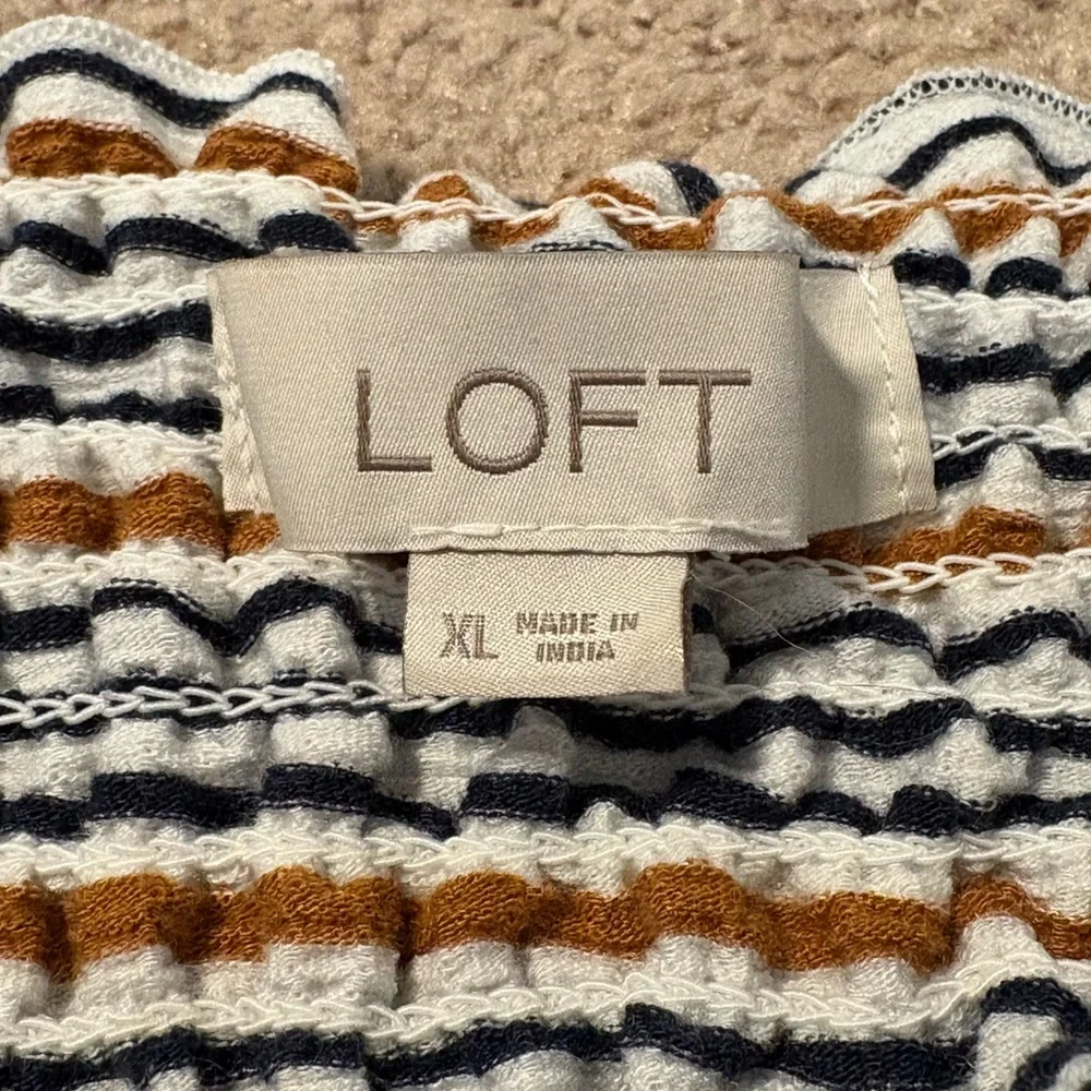 Loft top - Picture 2 of 4